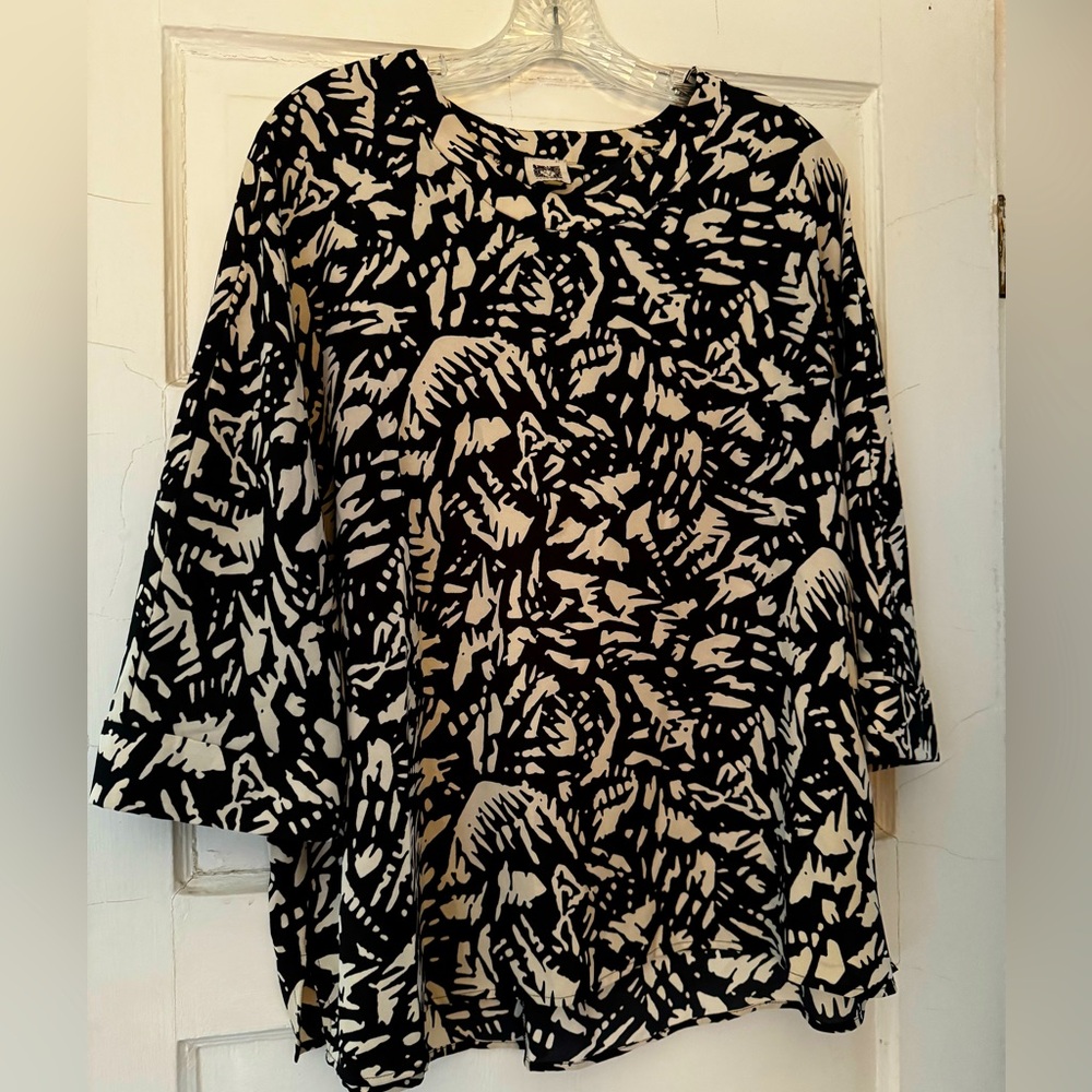 Bat-wing style Ann Klein blouse